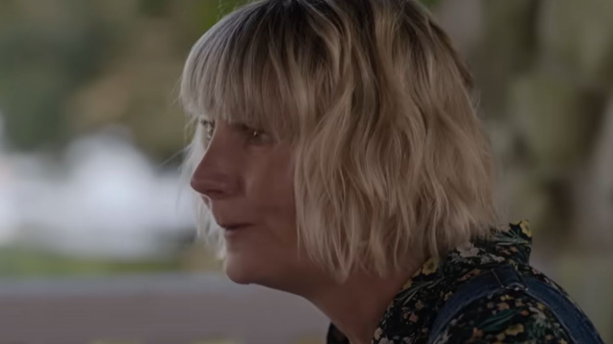 Przyjaźnie, rozterki, a przy tym wspólne wakacje: co mogłoby pójść nie tak? „Cztery pory roku” na Netflixie 3 Cztery pory roku