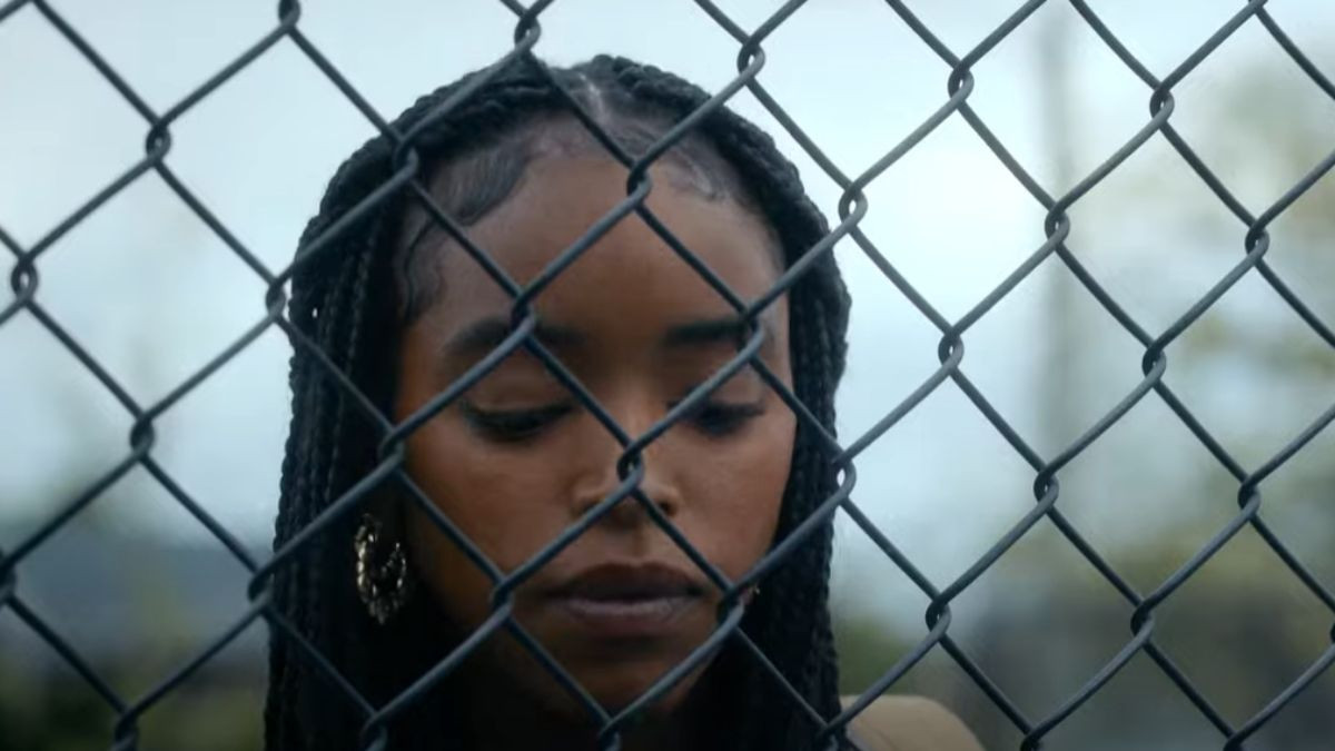 Na zawsze: Śmiała reinterpretacja młodzieńczej miłości na Netflixie 6 Na zawsze
