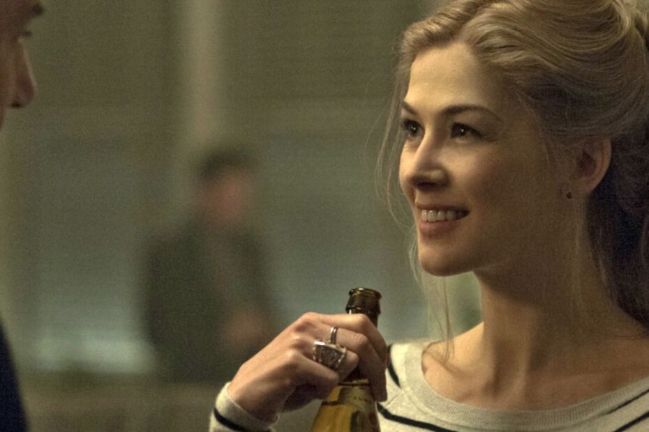 zaginiona dziewczyna główna bohaterka