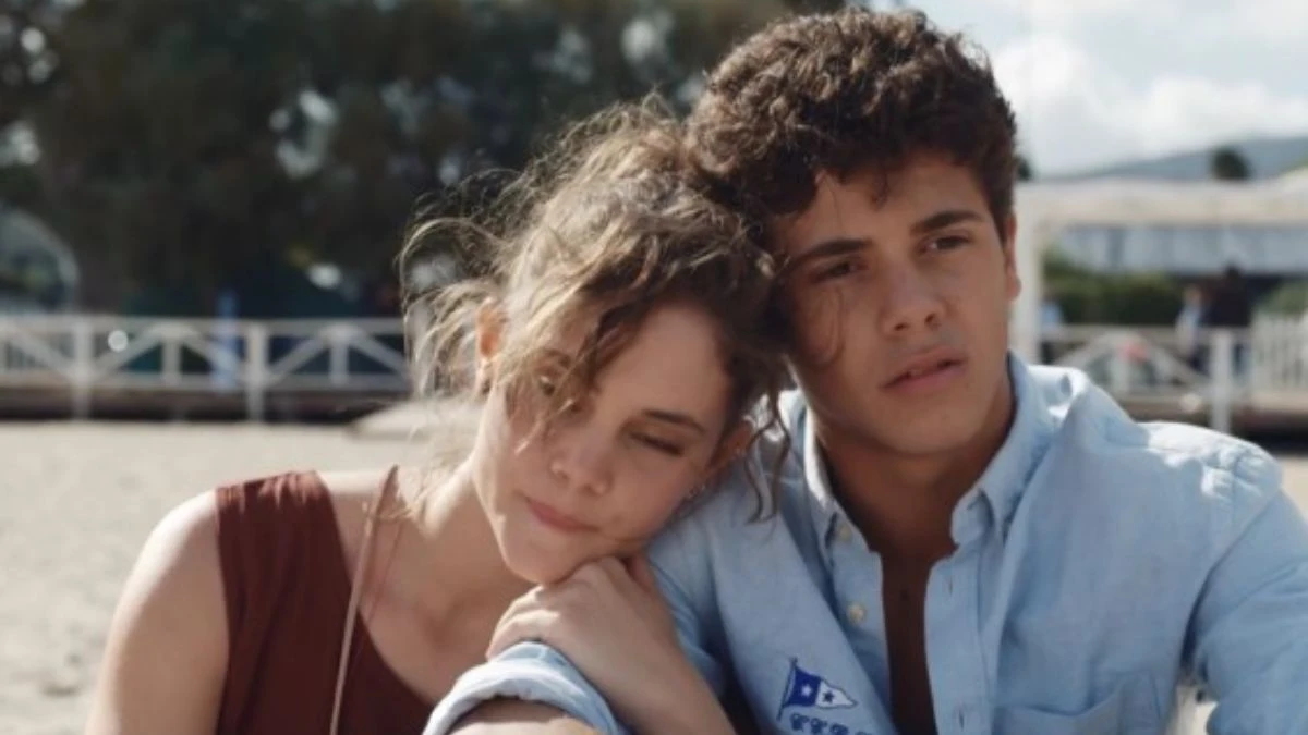 Na tej samej fali: uroczy całkowicie włoski film na Netflix. Opowieść o miłości i chorobie, które należy stawić czoła razem.