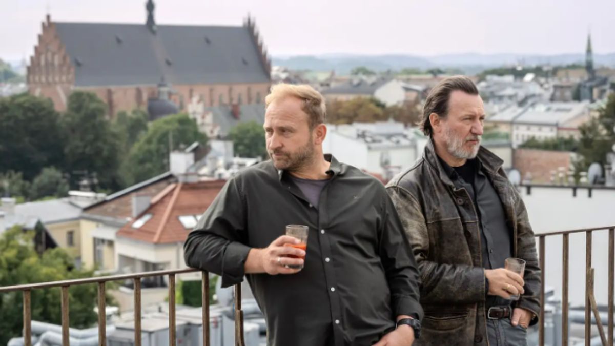 vinci 2 szyc i więckiewicz na dachu budynku