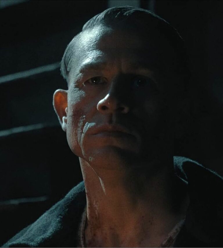Recenzja Potwór Historia Eda Geina charlie hunnam jako ed gein