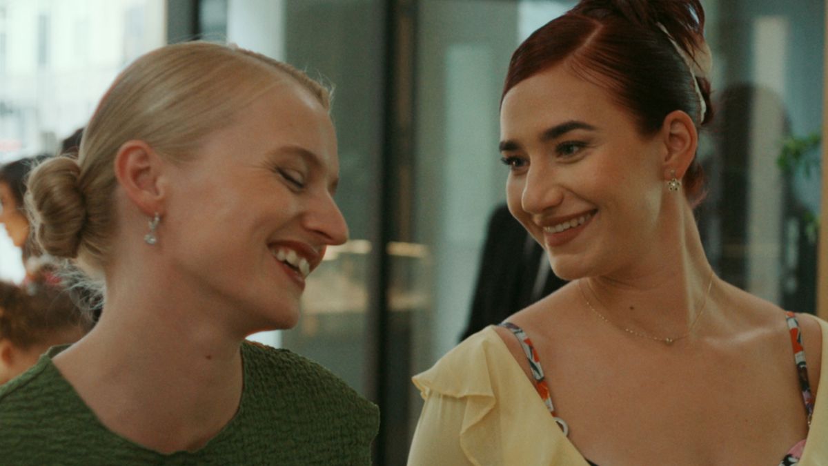 Wyjaśniamy zakończenie Inwigilacja główne postacie serialu