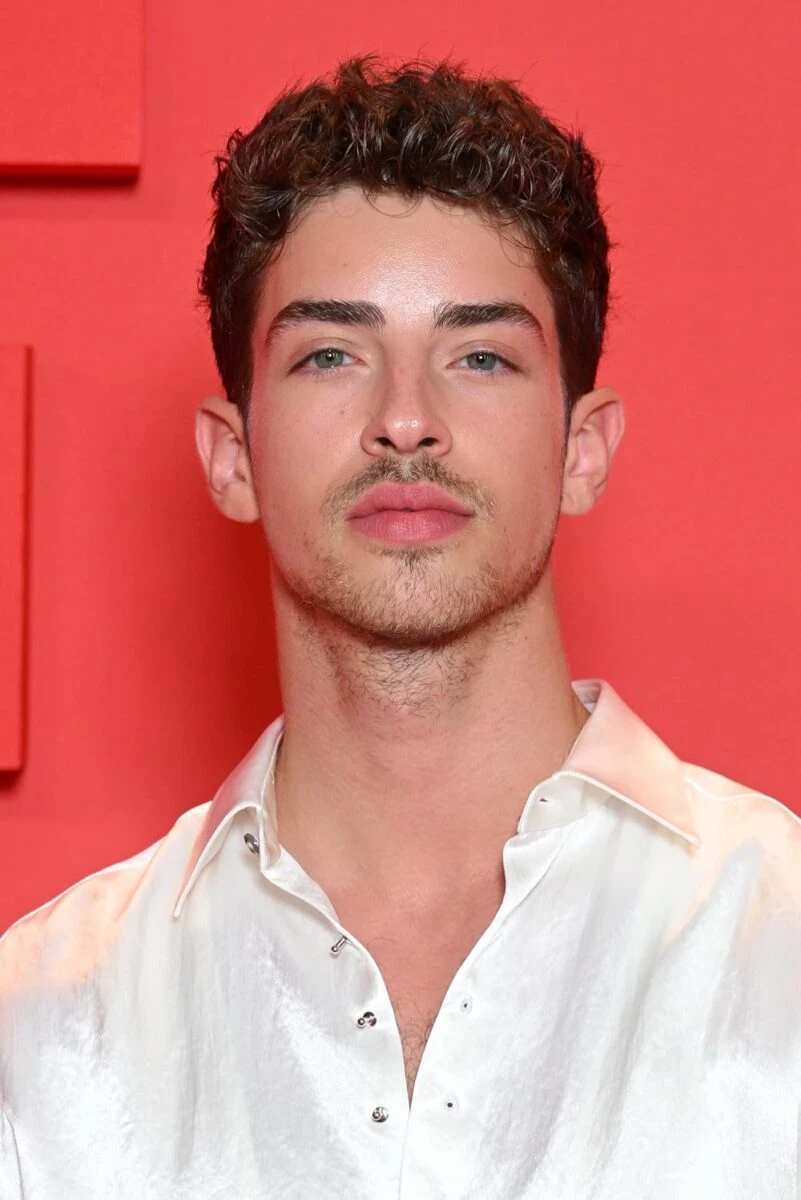 Manu Rìos – zdjęcie promocyjne aktora i modela