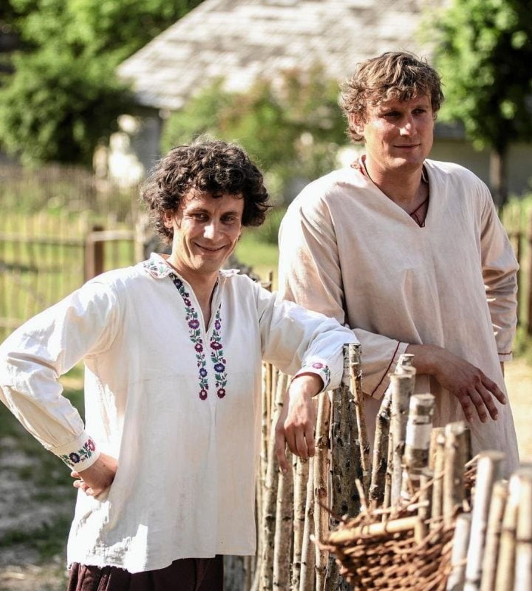 sami swoi początek główne postacie sasiedzi