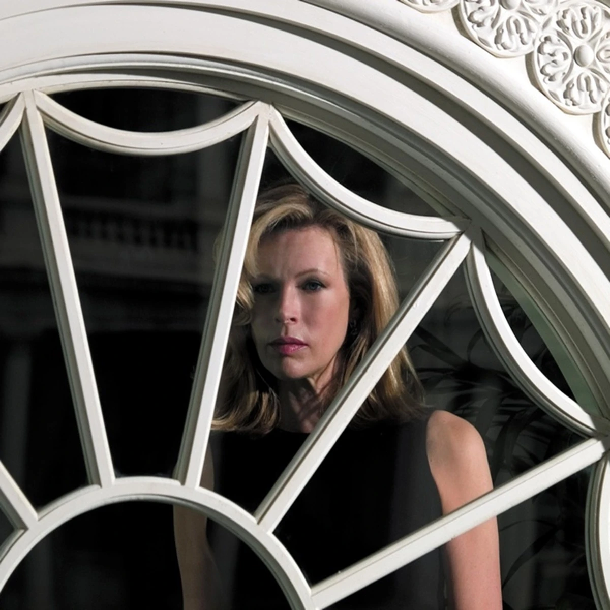 strażnik  thriller polityczny z gwiazdorską obsadą dostępny na Netflix.