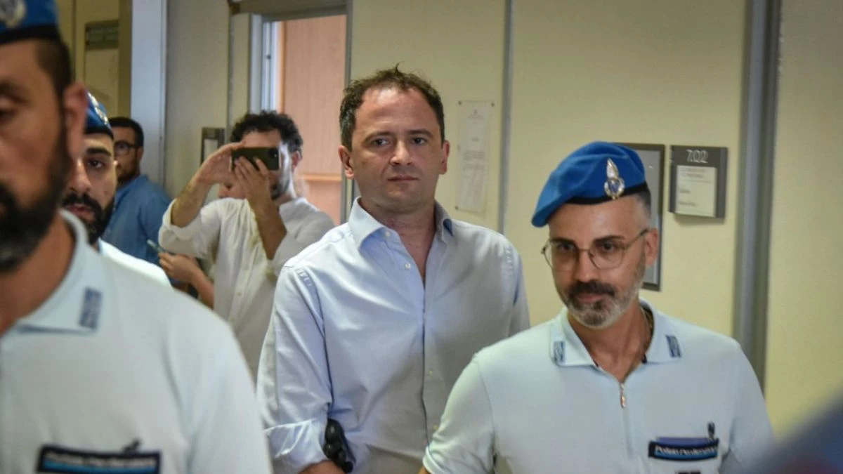 Terrazza Sentimento Od miliardera do przestępcy ujęcie z serialu pokazujące atmosferę Mediolanu.