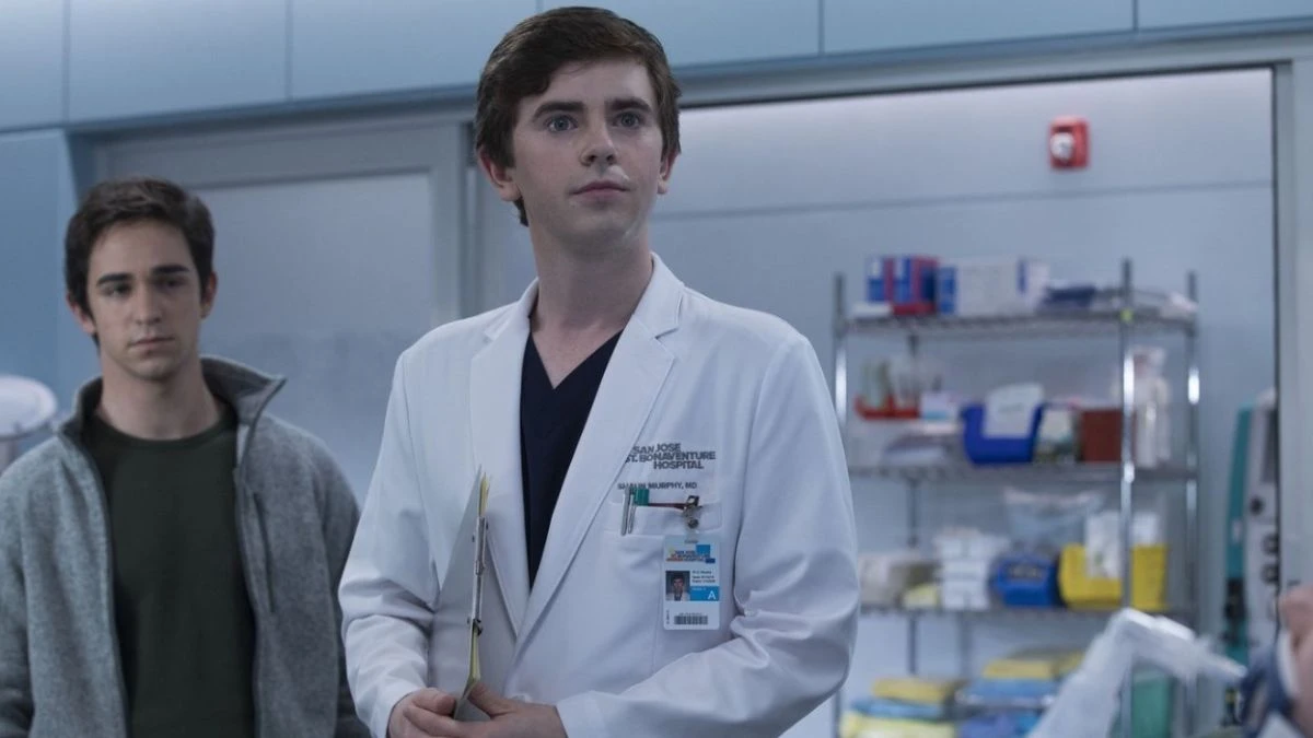 Freddie Highmore w roli Shauna Murphy’ego w serialu The Good Doctor.