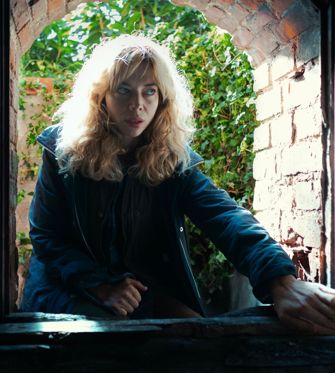 kolory zła czerń główna obsada