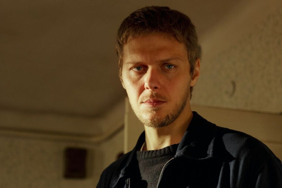 kolory zła czerń główna obsada