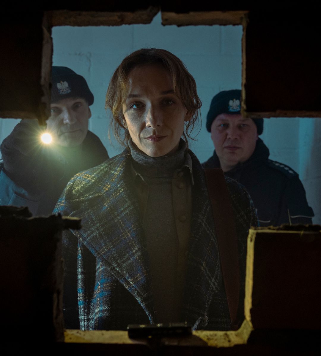 święty netflix główna obsada