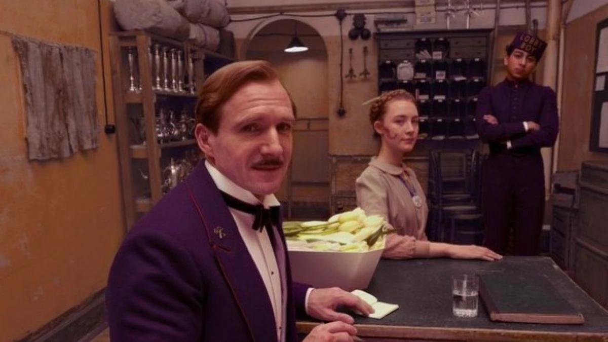 Grand Budapest Hotel – kadr z filmu: wizualny styl Wesa Andersona