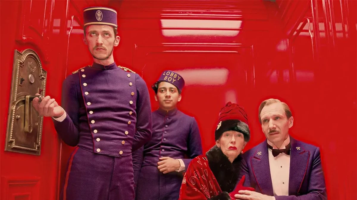 Grand Budapest Hotel na Netflixie – kadr z filmu Wesa Andersona nominowanego do Oscarów