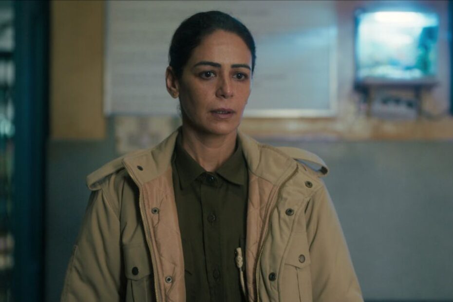 za mgłą 2 netflix główna obsada