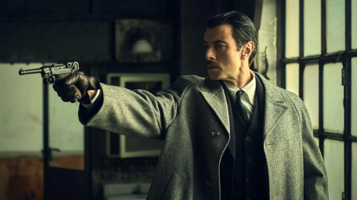  Pacjenci doktora Garcii– hiszpański serial na Netflixie inspirowany powieścią Almudeny Grandes, osadzony w Hiszpanii pod rządami Franco