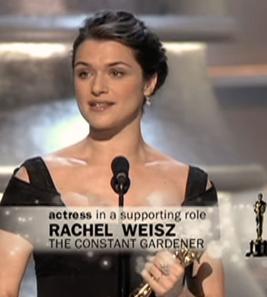 Rachel Weisz na gali rozdania Oscarów w 2006r. 