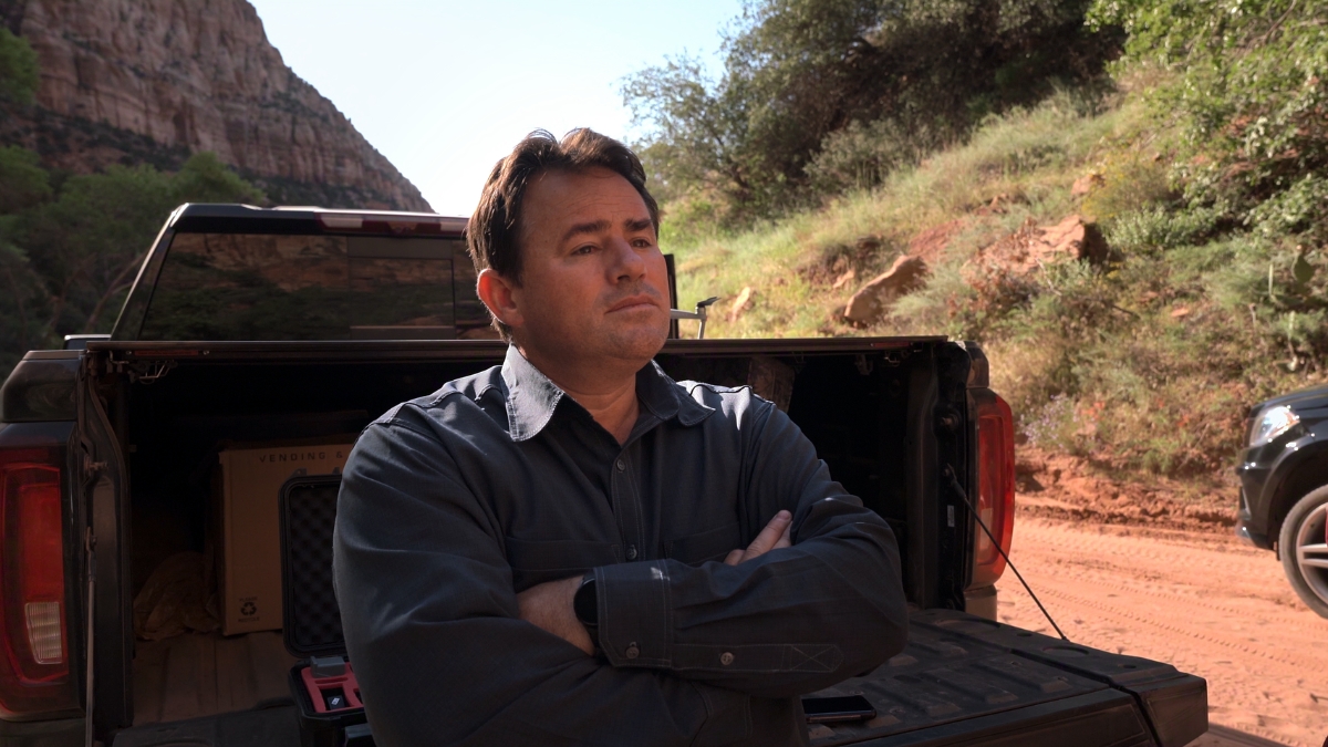 Zaufaj mi Fałszywy prorok na Netflixie obsada