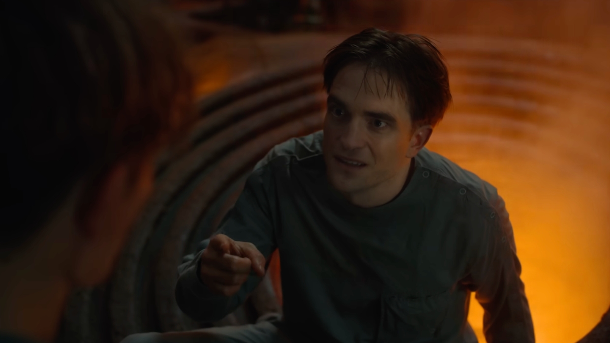 mickey 17 netflix film robert pattinson