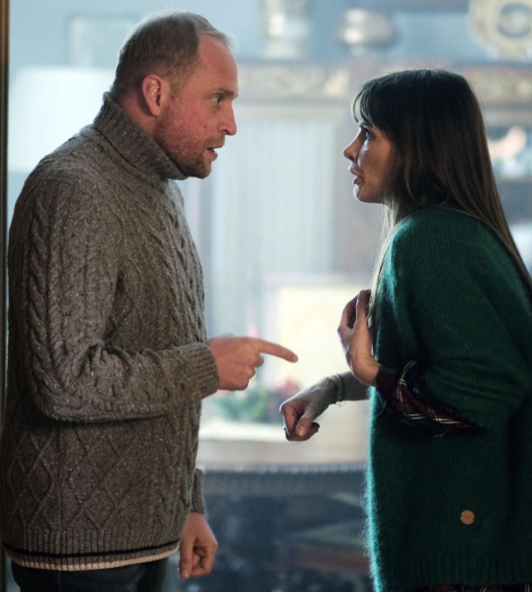 Grafika ilustrująca współpracę Netflixa i TVN oraz udostępnienie polskich seriali i filmów na platformie.